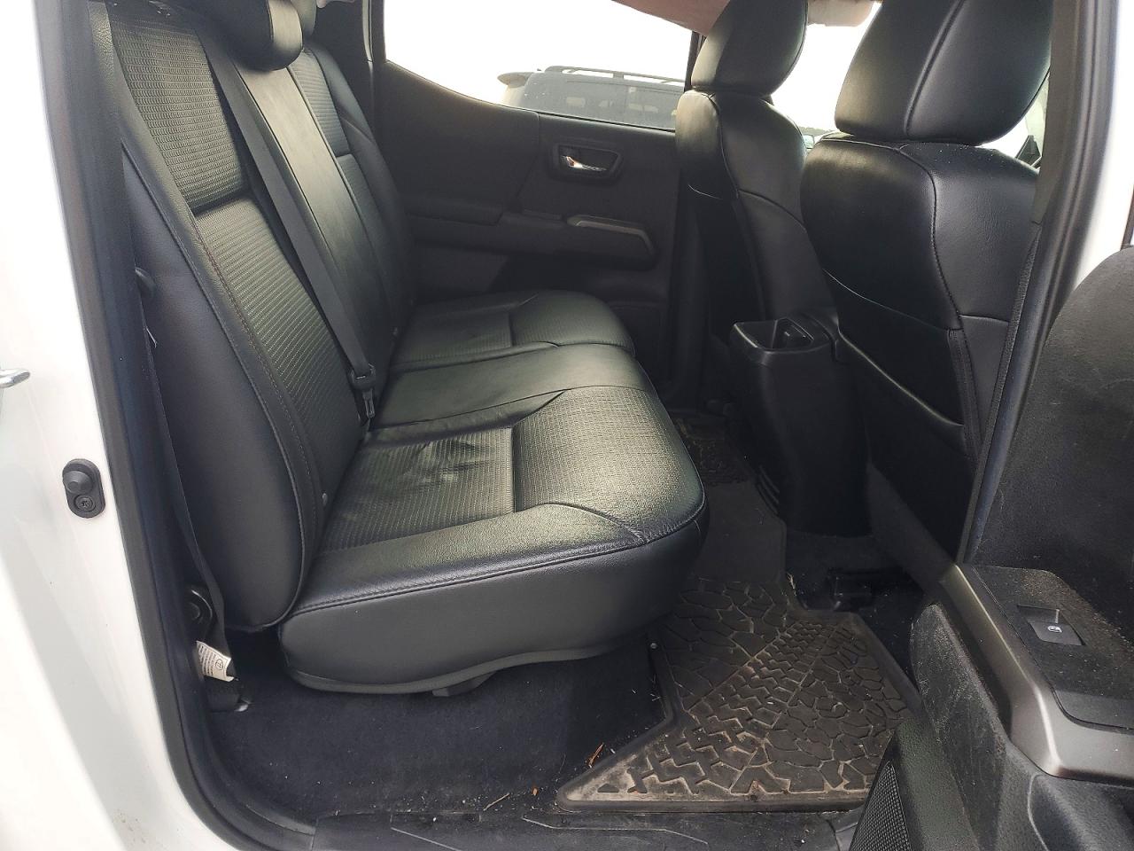 2022 TOYOTA TACOMA DOUBLE CAB photo 10