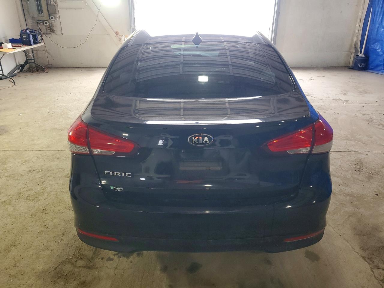 2017 KIA FORTE LX photo 16