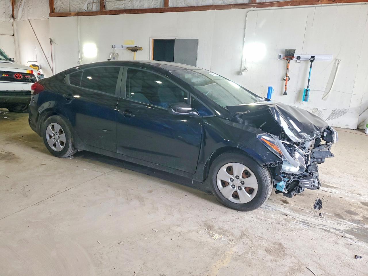 2017 KIA FORTE LX photo 10