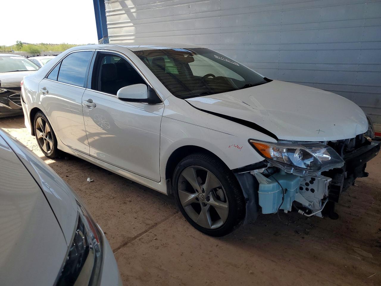 2012 TOYOTA CAMRY SE photo 10