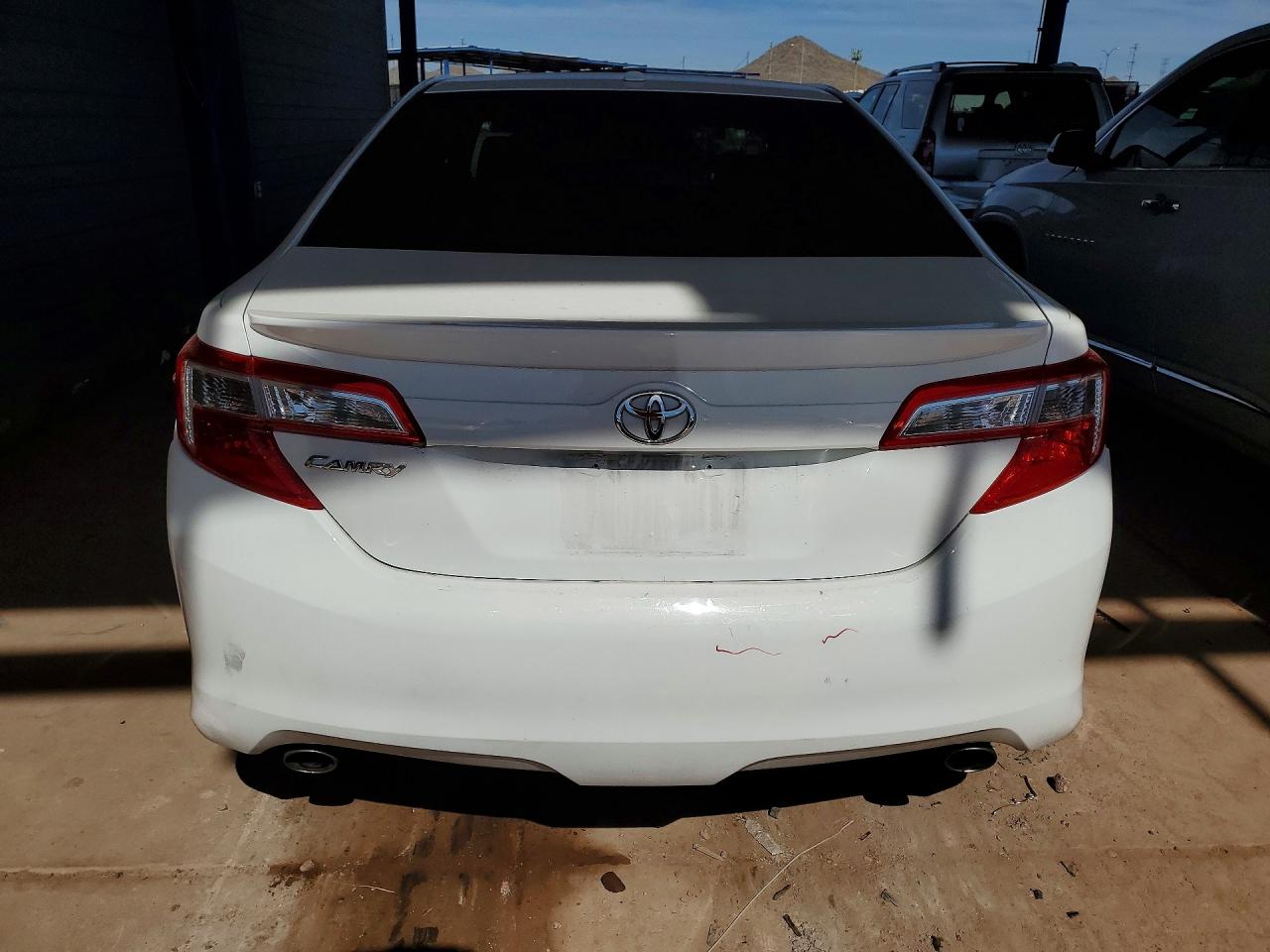 2012 TOYOTA CAMRY SE photo 16