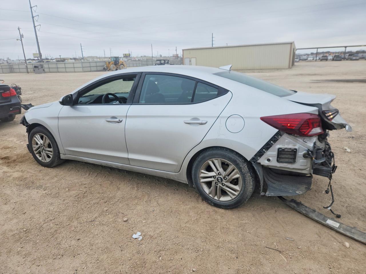 2019 HYUNDAI ELANTRA SEL photo 3
