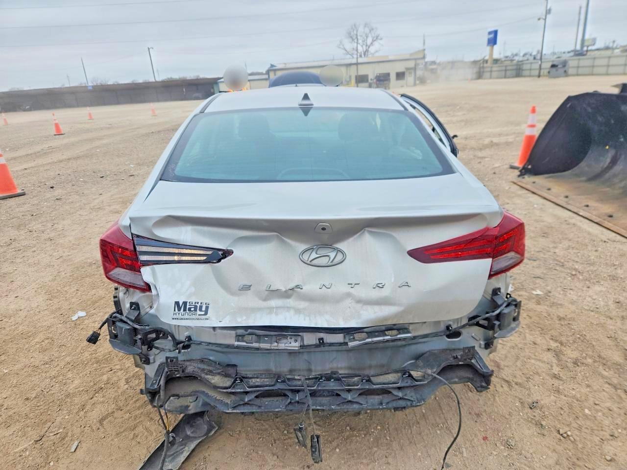 2019 HYUNDAI ELANTRA SEL photo 11