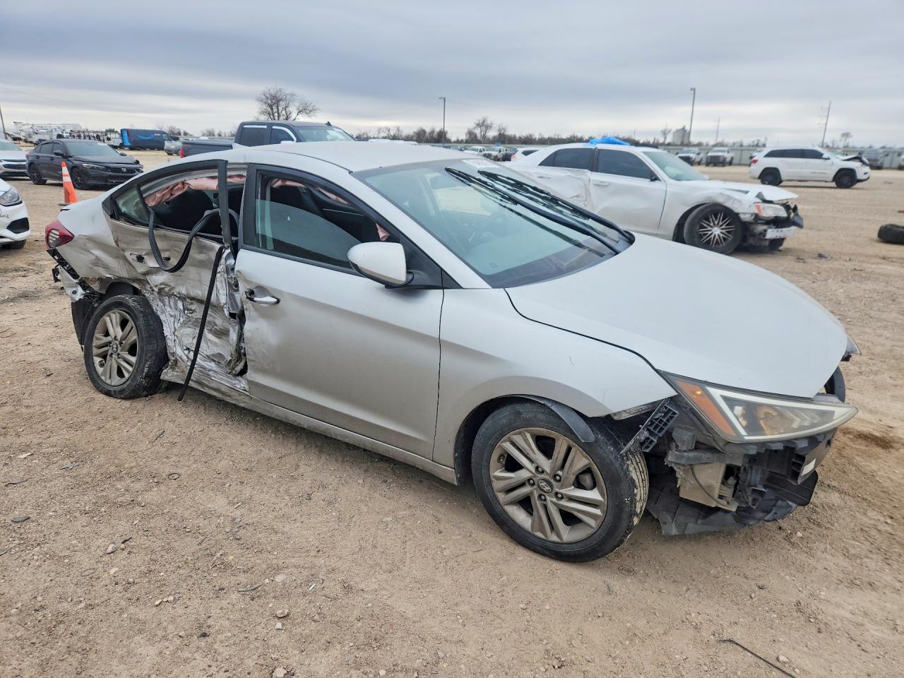 2019 HYUNDAI ELANTRA SEL photo 7