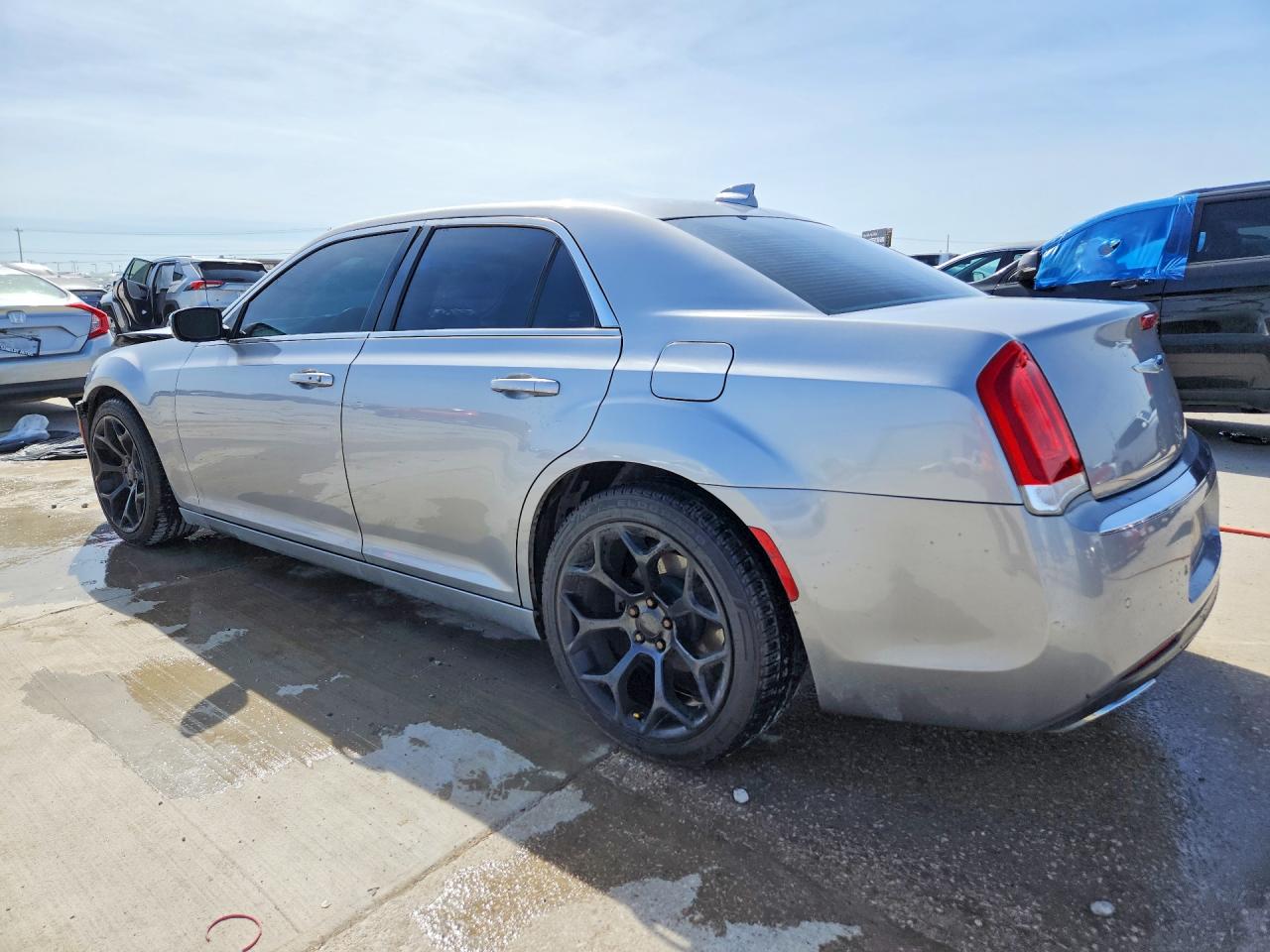 2015 CHRYSLER 300 LIMITED photo 2