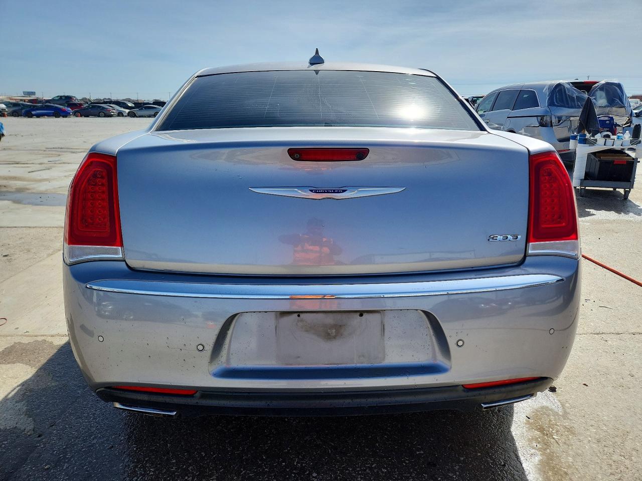 2015 CHRYSLER 300 LIMITED photo 6