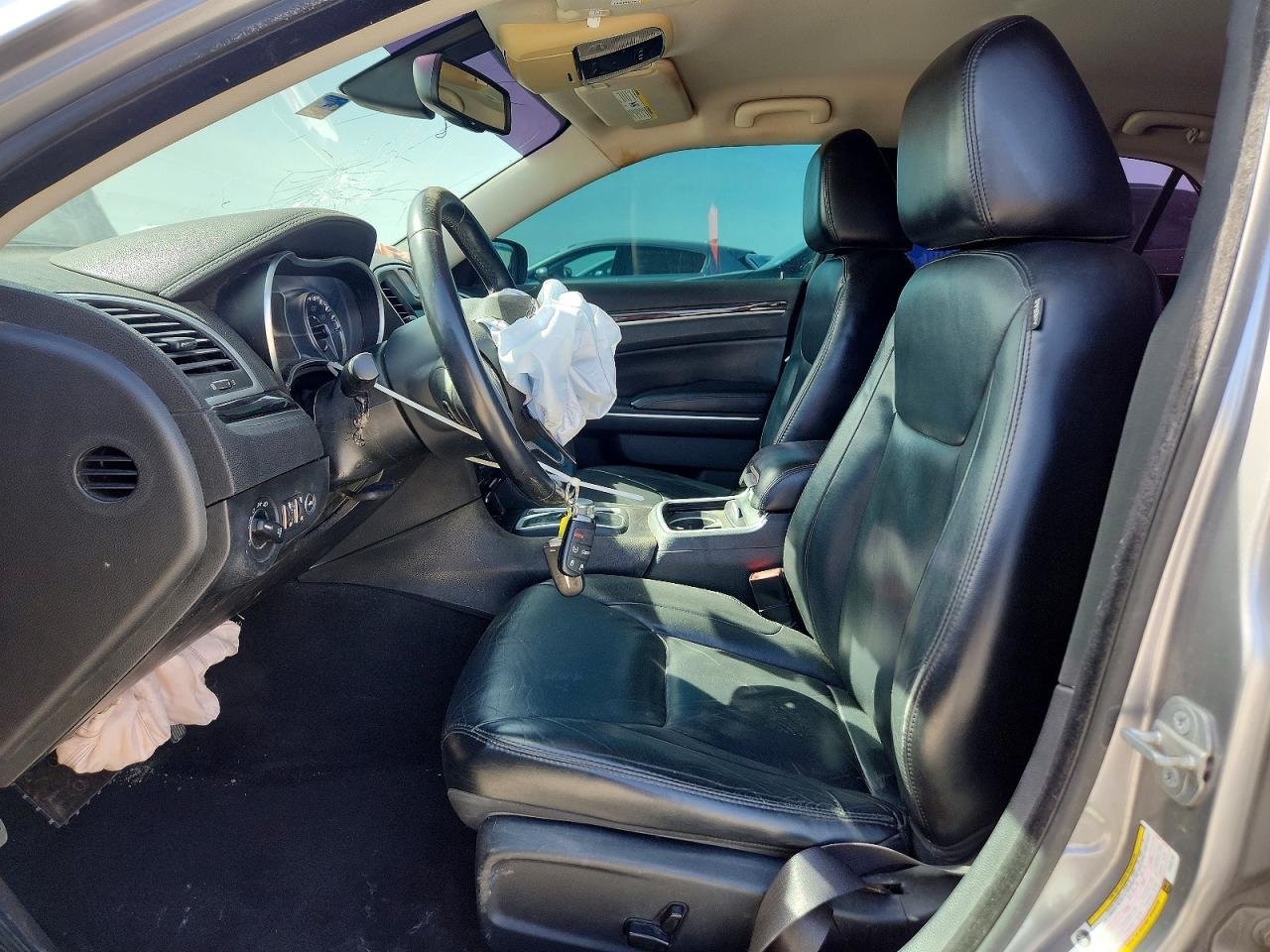 2015 CHRYSLER 300 LIMITED photo 7