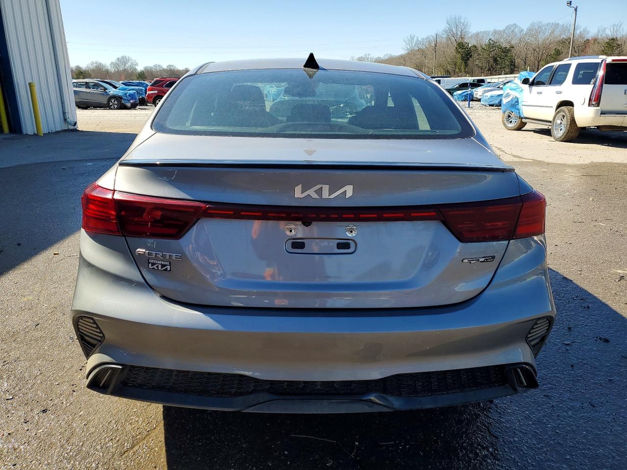 2023 KIA FORTE GT-LINE photo 6