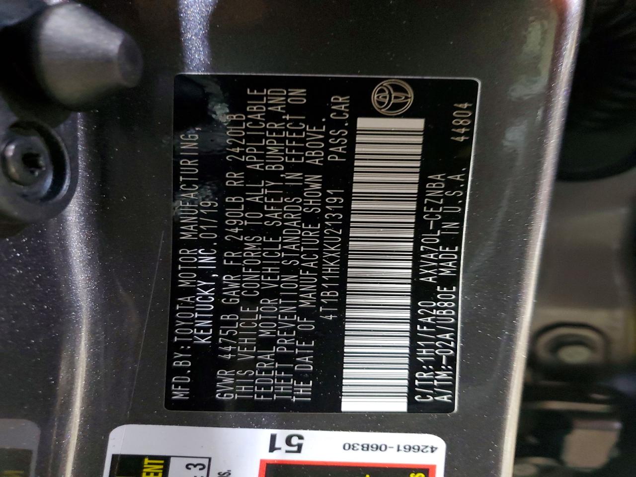 2019 TOYOTA CAMRY LE photo 12