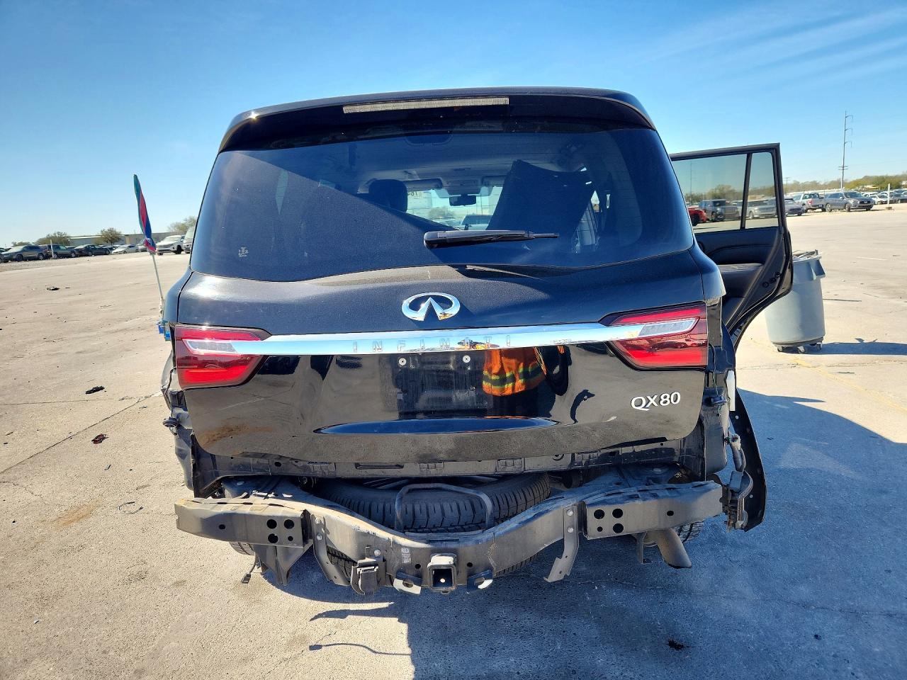 2020 INFINITI QX80 LUXE photo 16