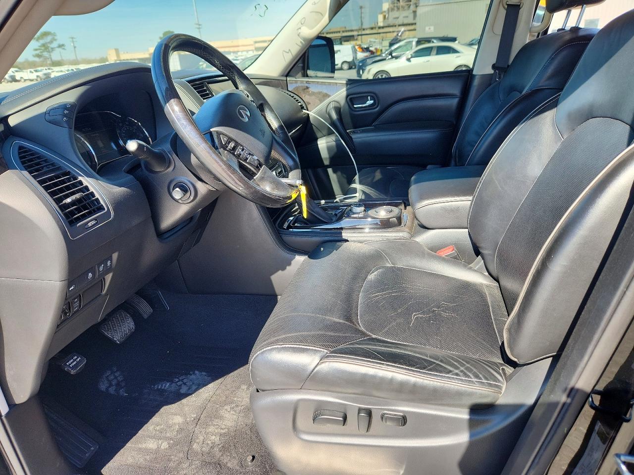 2020 INFINITI QX80 LUXE photo 19