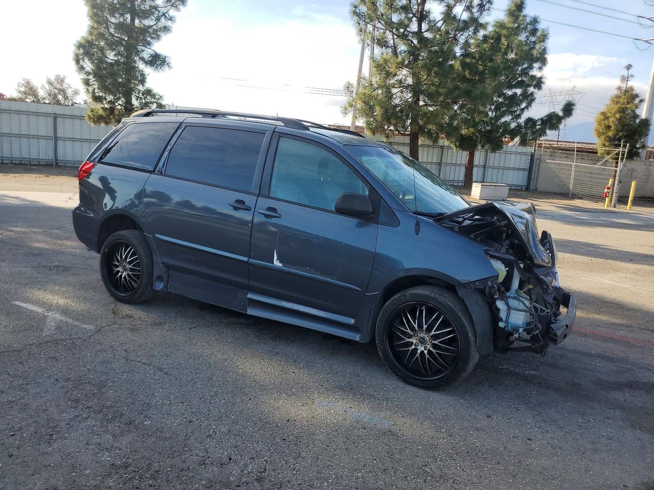 2006 TOYOTA SIENNA CE photo 4
