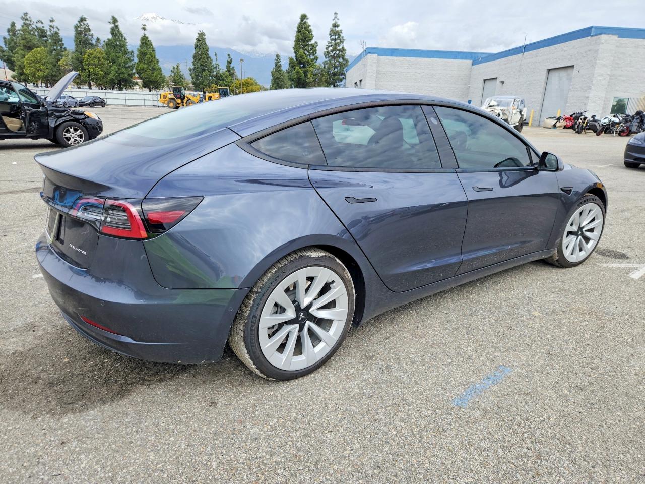 2022 TESLA MODEL 3 photo 3