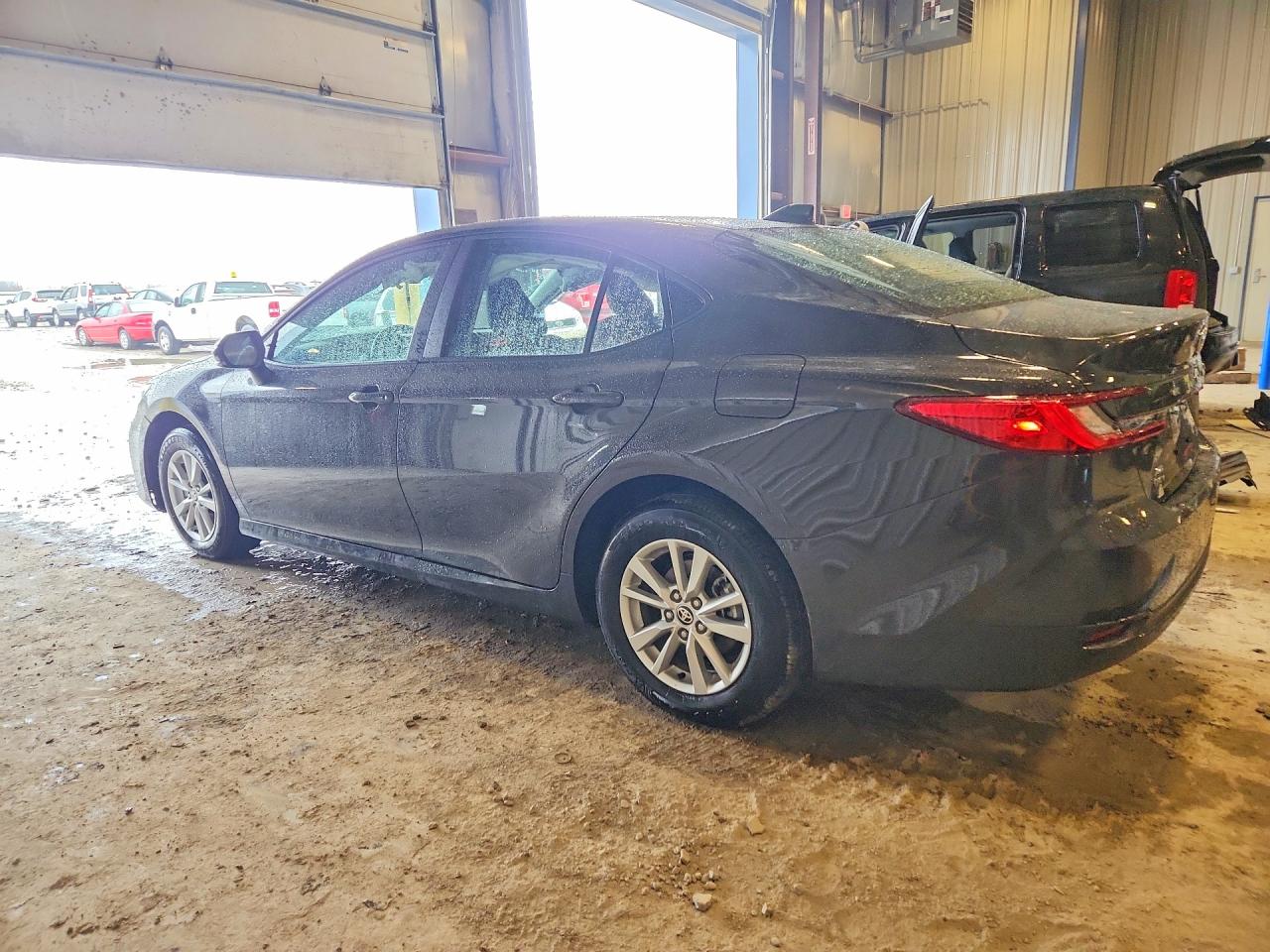 2025 TOYOTA CAMRY LE photo 4