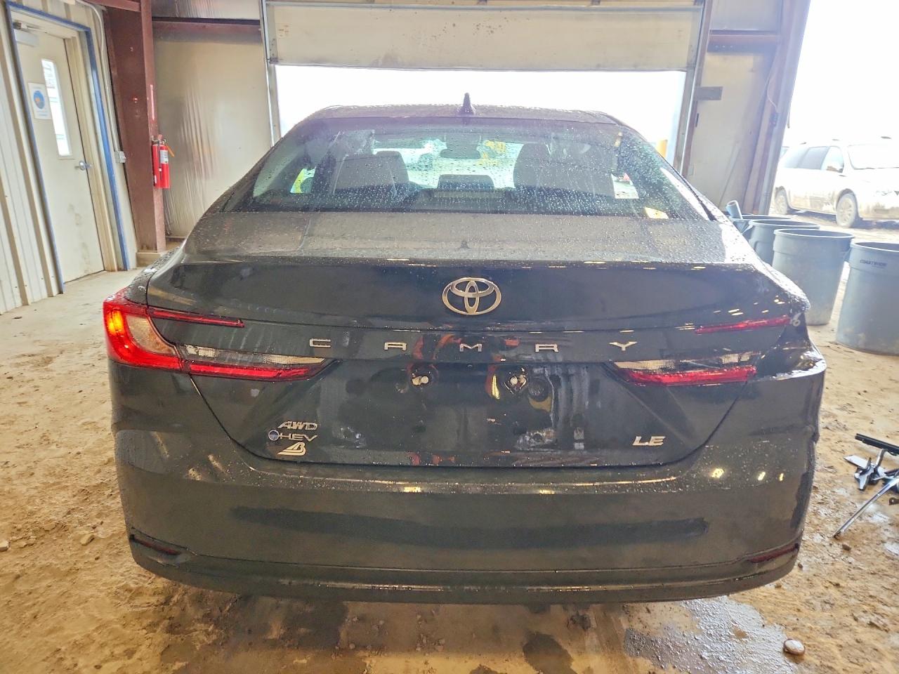 2025 TOYOTA CAMRY LE photo 16