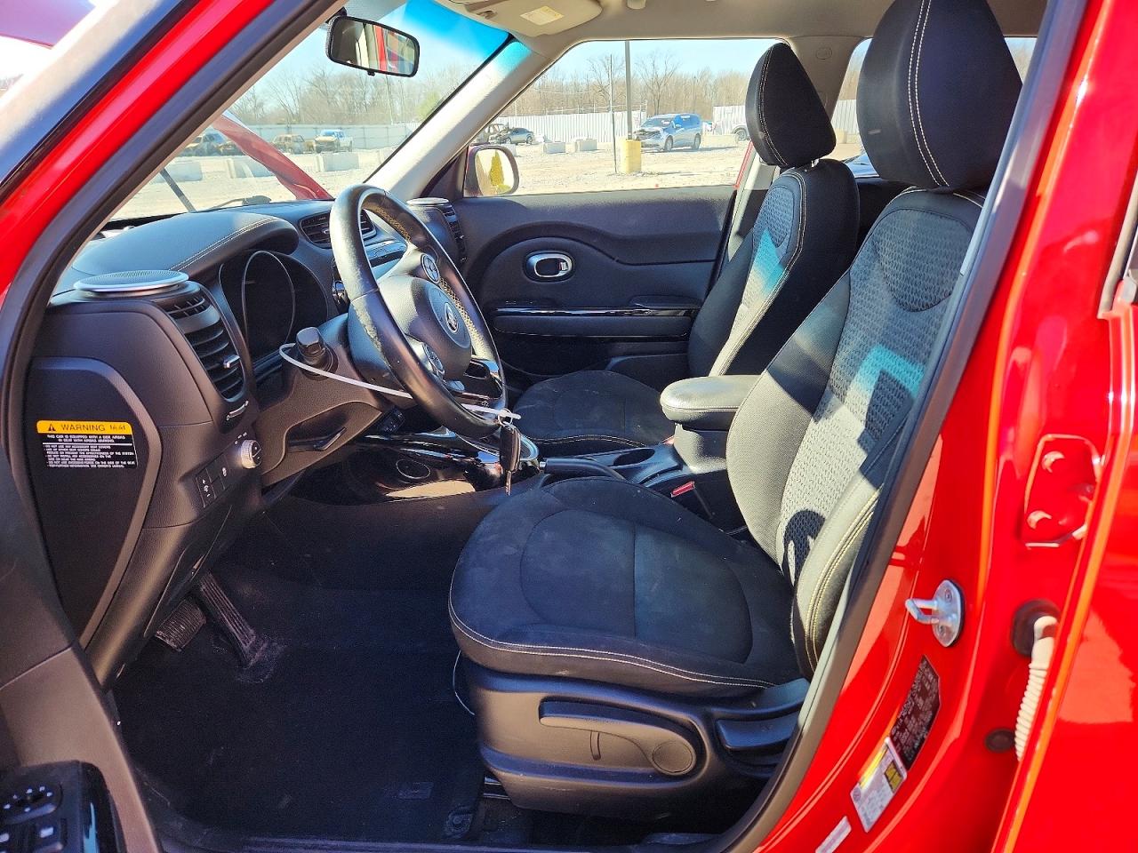 2014 KIA SOUL + photo 13