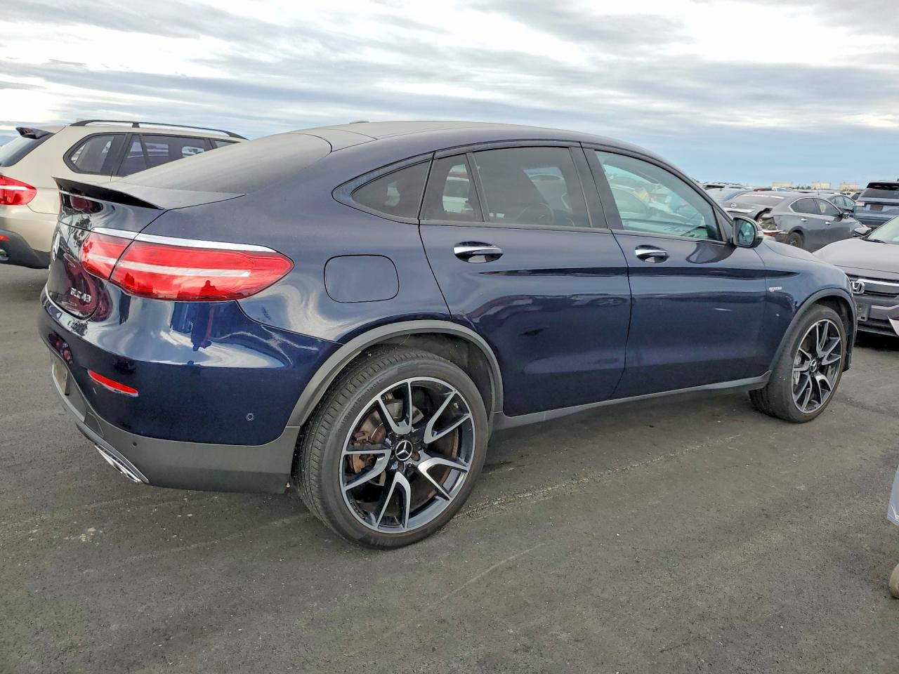 2017 MERCEDES-BENZ GLC COUPE 43 4MATIC AMG photo 3