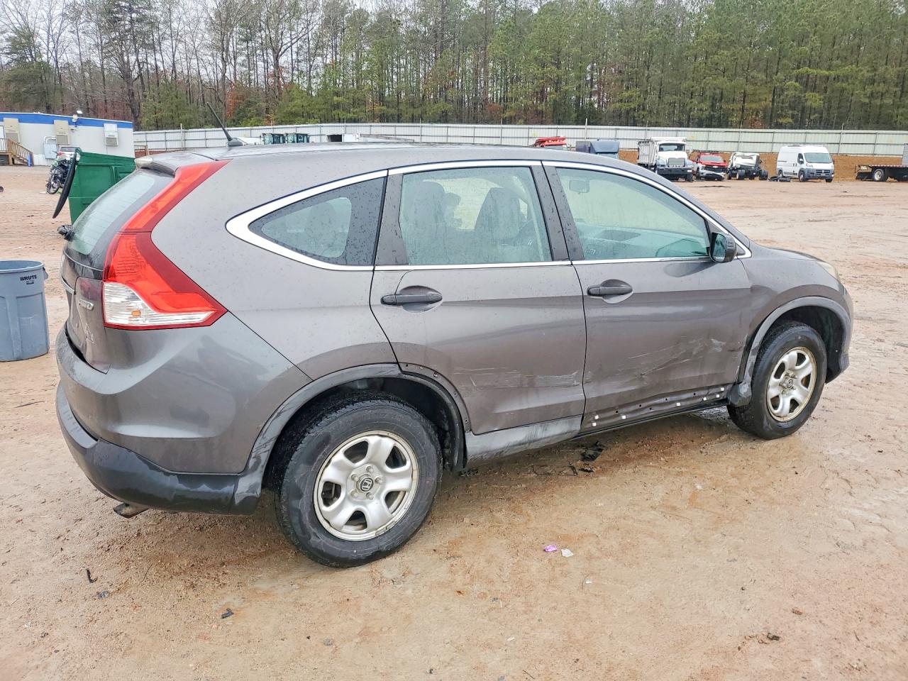 2014 HONDA CR-V LX photo 5