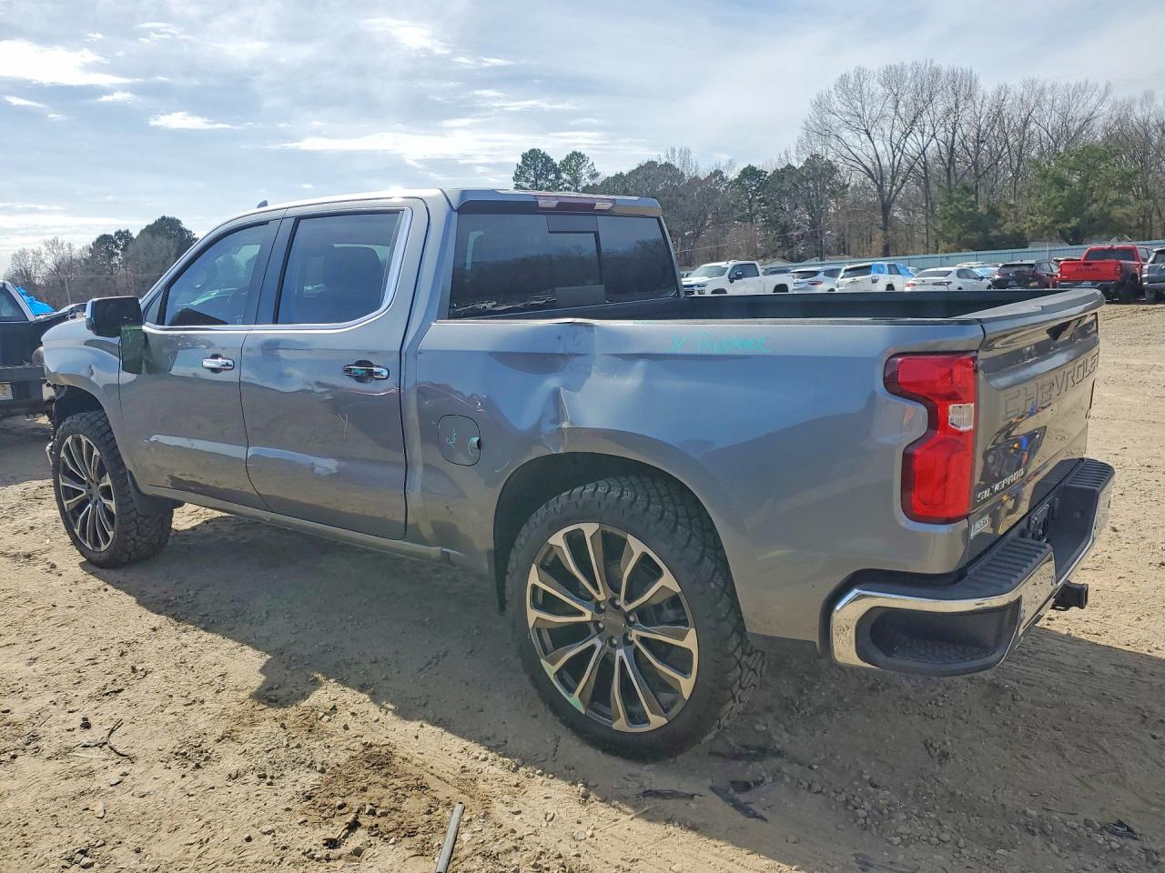2021 CHEVROLET SILVERADO K1500 LTZ photo 4