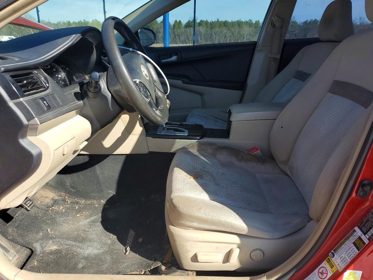 2012 TOYOTA CAMRY LE photo 7