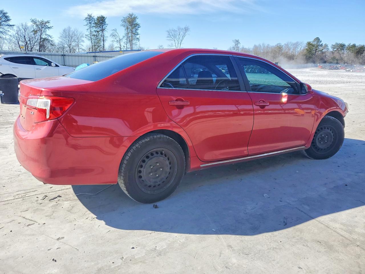 2012 TOYOTA CAMRY LE photo 3