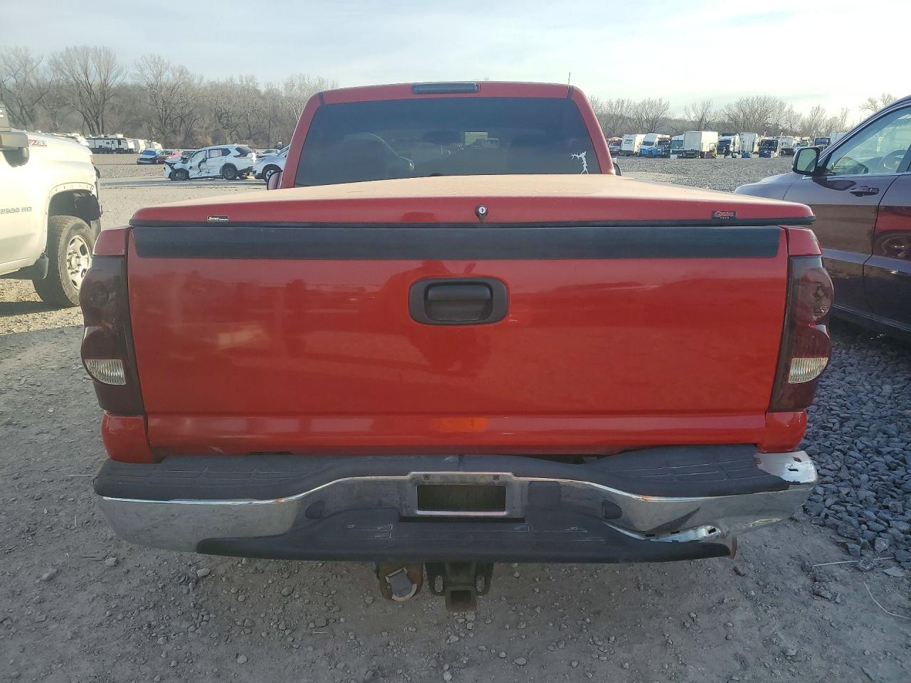 2004 CHEVROLET SILVERADO C1500 photo 16