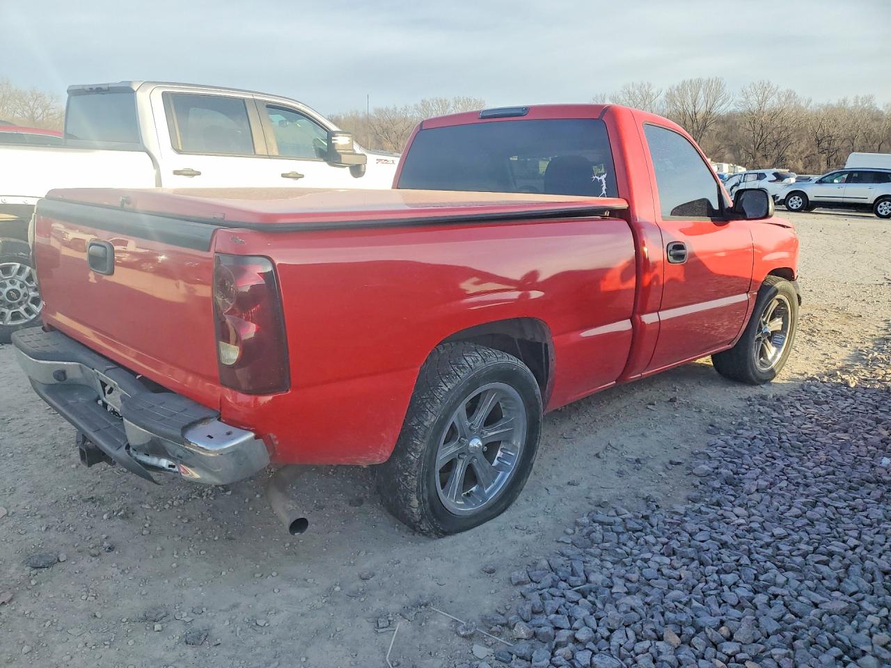 2004 CHEVROLET SILVERADO C1500 photo 7