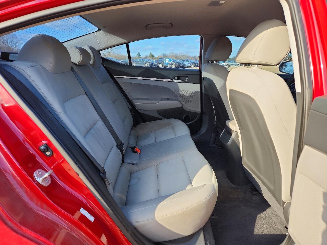 2017 HYUNDAI ELANTRA SE photo 10