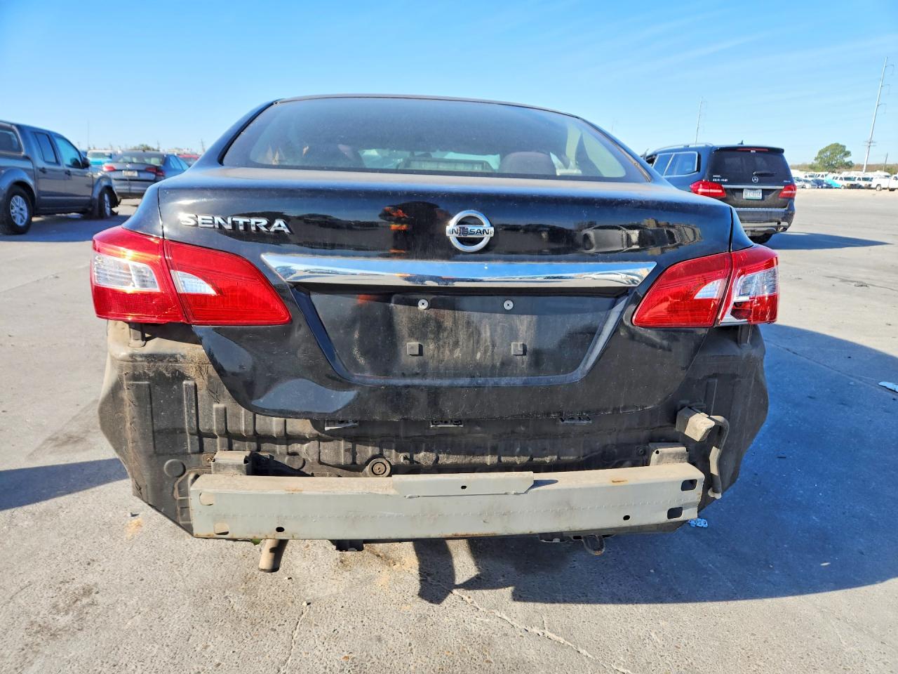 2016 NISSAN SENTRA S photo 6