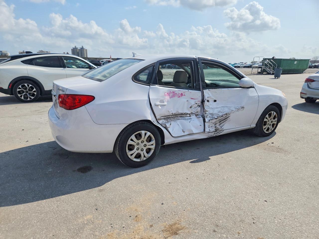 2010 HYUNDAI ELANTRA BLUE photo 3