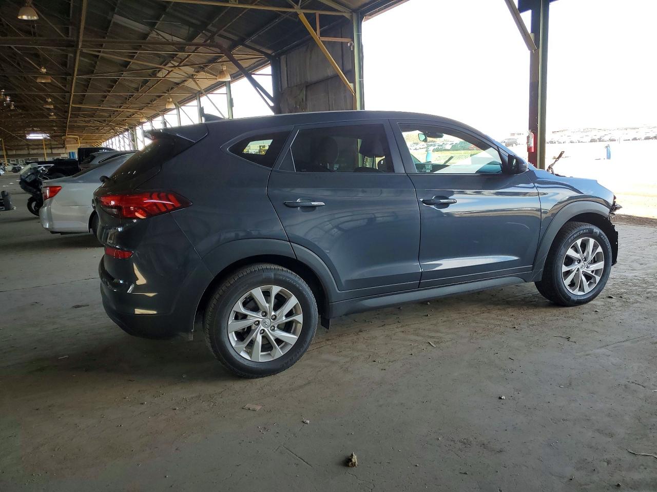 2019 HYUNDAI TUCSON SE photo 3