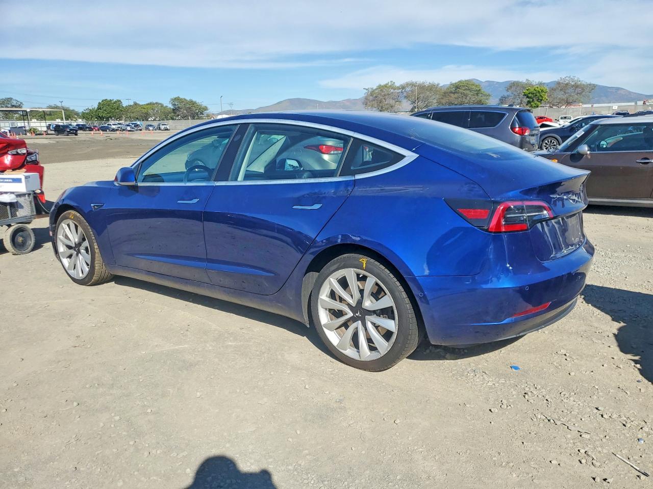 2018 TESLA MODEL 3 photo 2