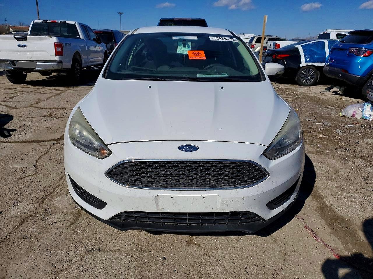 2017 FORD FOCUS SE photo 5