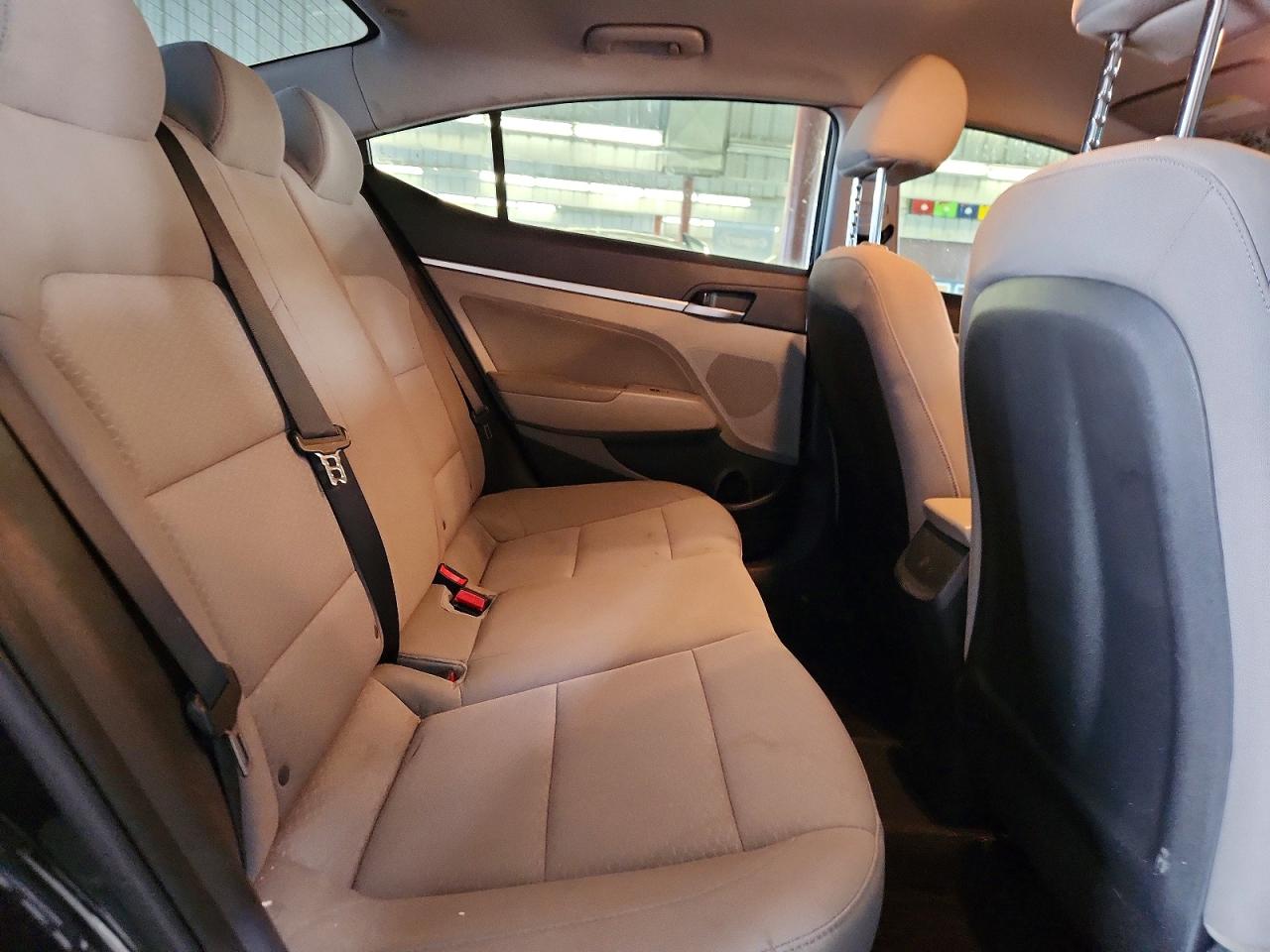 2020 HYUNDAI ELANTRA SEL photo 28