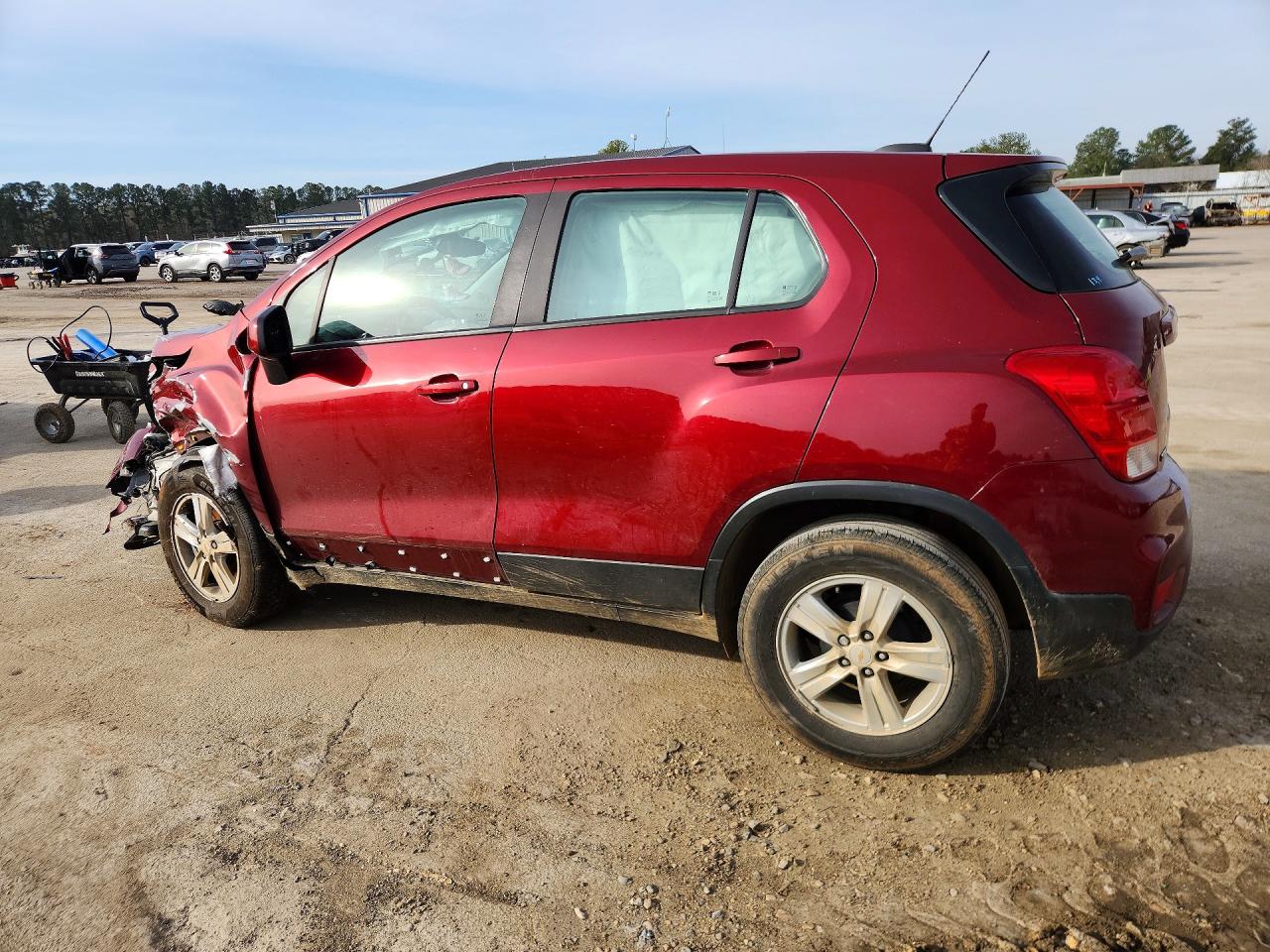 2021 CHEVROLET TRAX LS photo 2