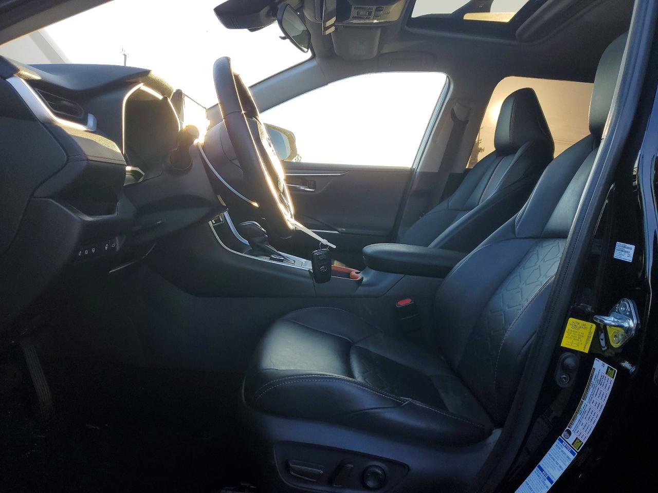 2022 TOYOTA RAV4 ADVENTURE photo 19
