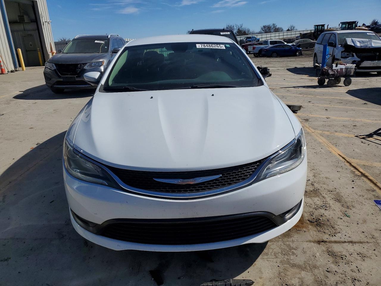 2016 CHRYSLER 200 LX photo 5