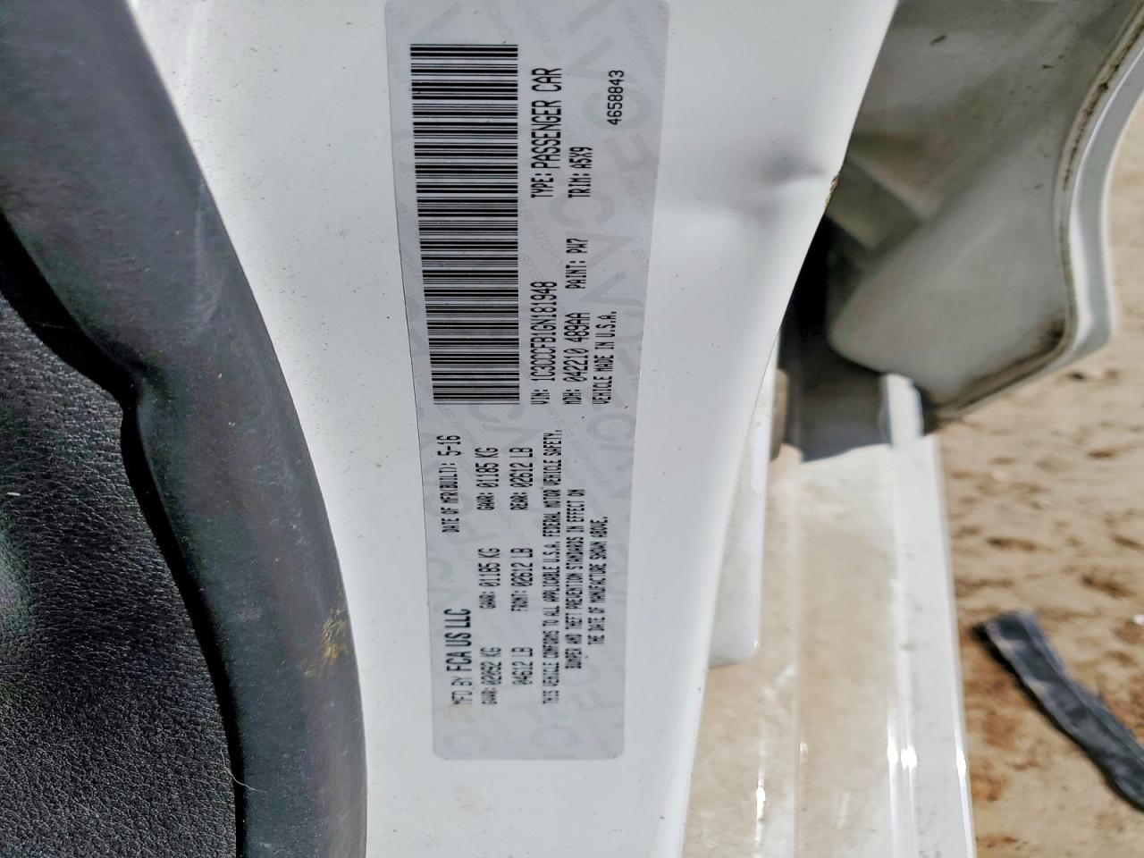 2016 CHRYSLER 200 LX photo 12