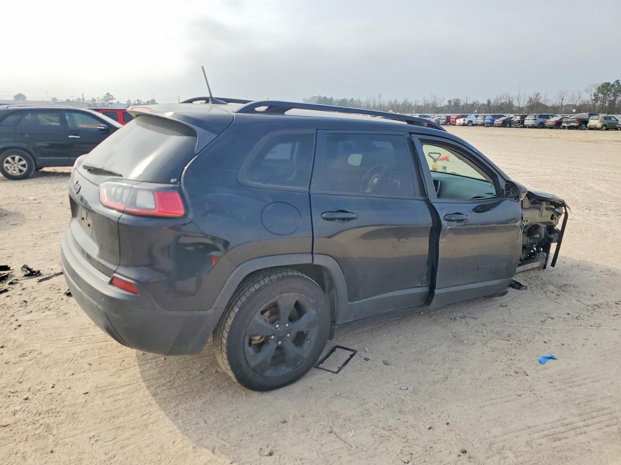 2019 JEEP CHEROKEE LATITUDE PLUS photo 3