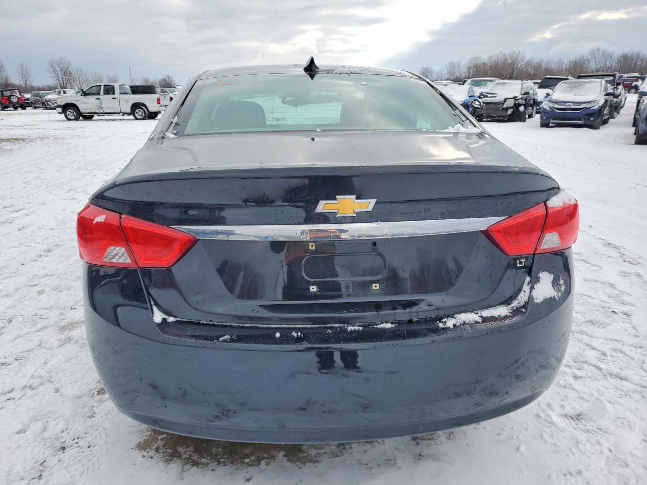 2018 CHEVROLET IMPALA LT photo 11