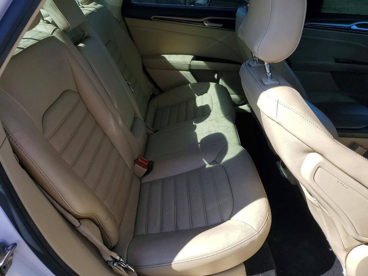 2016 FORD FUSION SE photo 10
