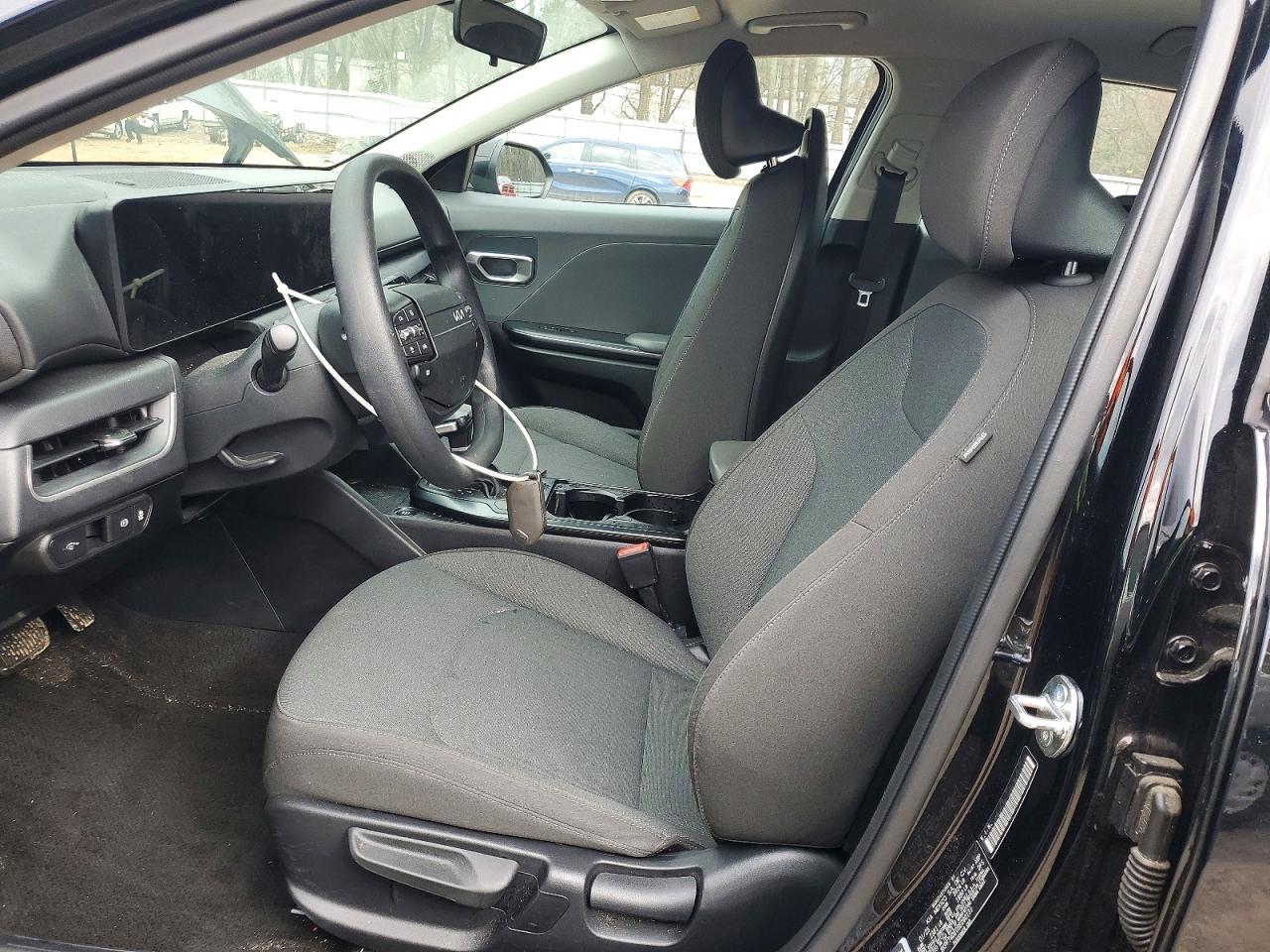 2025 KIA K4 photo 7