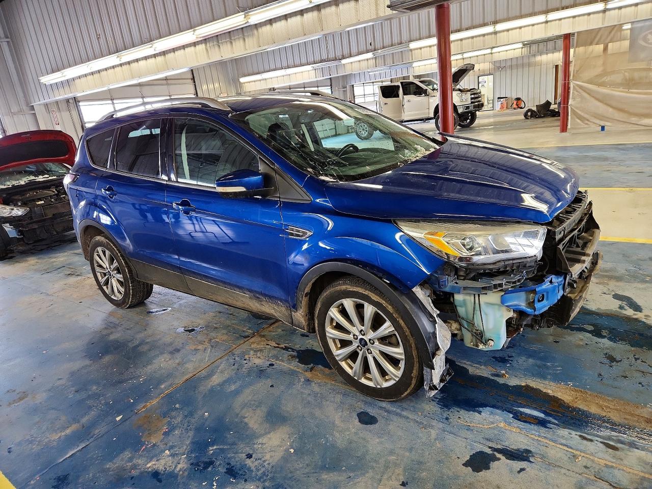 2017 FORD ESCAPE TITANIUM photo 4