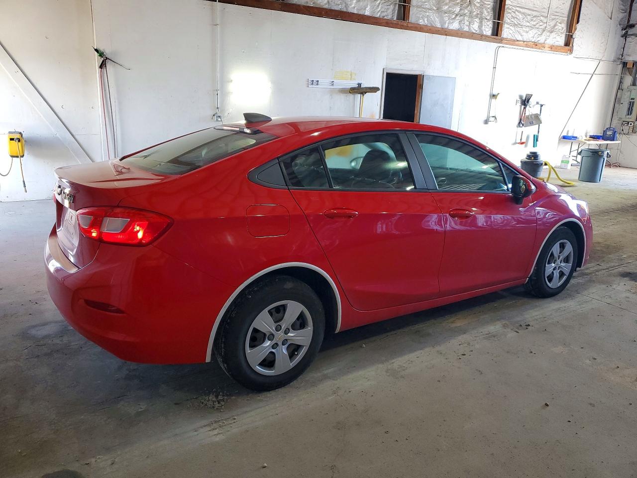 2017 CHEVROLET CRUZE LS photo 5