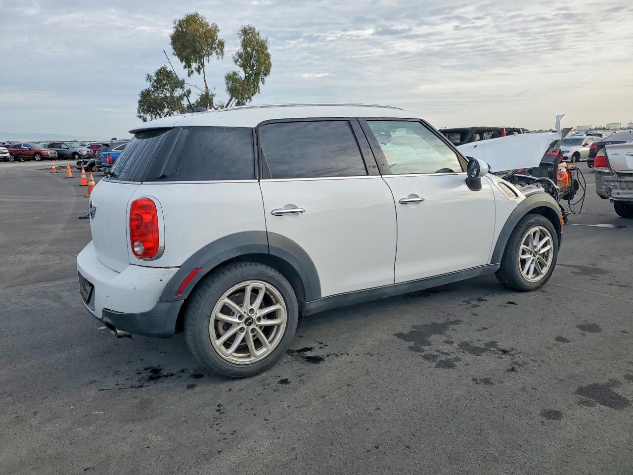 2014 MINI COOPER COUNTRYMAN photo 3
