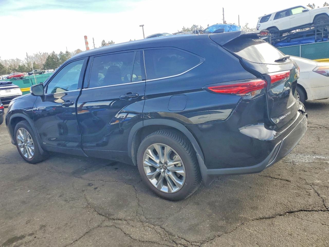 2021 TOYOTA HIGHLANDER HYBRID LIMITED photo 2