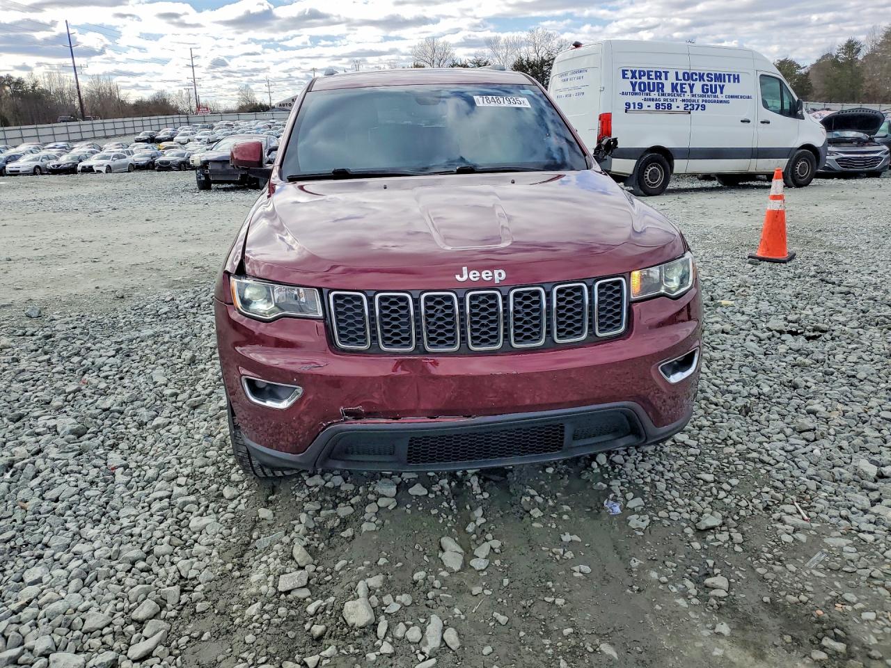 2018 JEEP GRAND CHEROKEE LAREDO photo 13