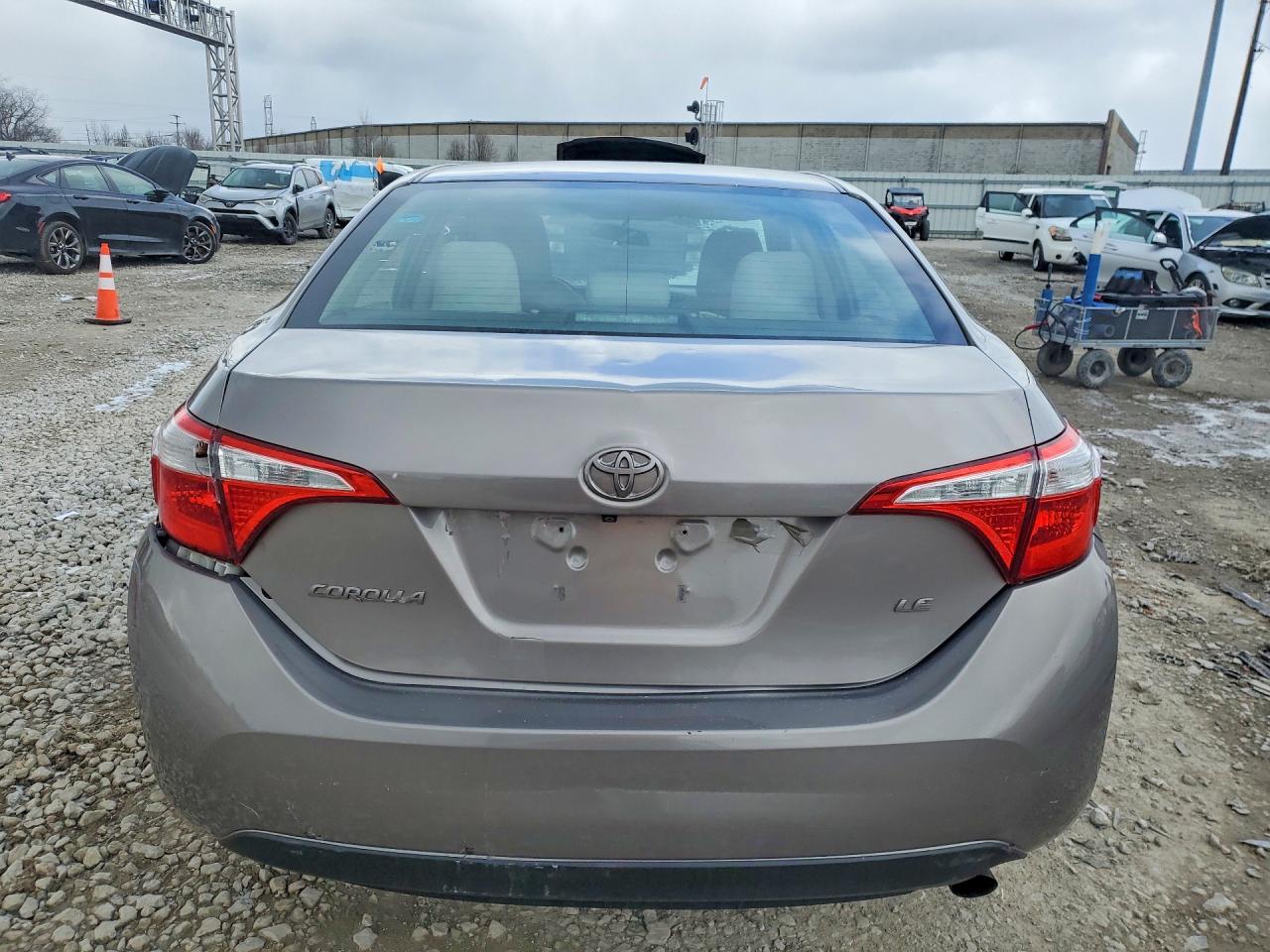 2014 TOYOTA COROLLA photo 11