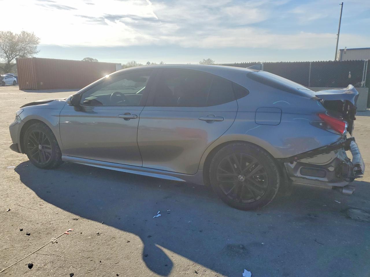 2025 TOYOTA CAMRY SE photo 2