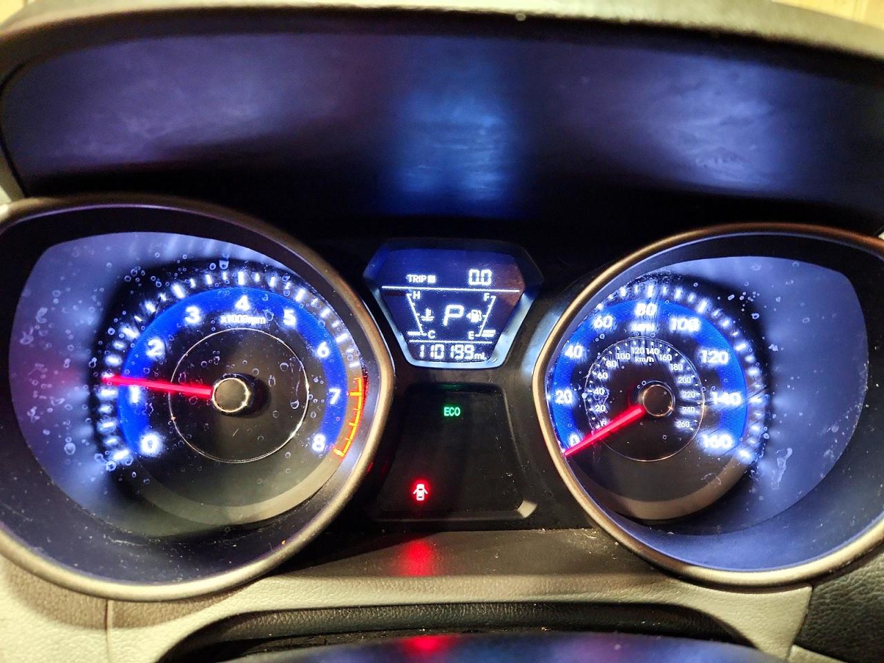 2014 HYUNDAI ELANTRA SE photo 17